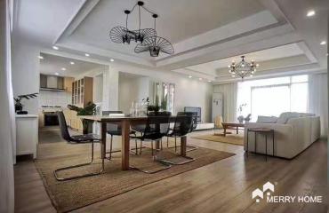 competitive 4br in Hongqiao